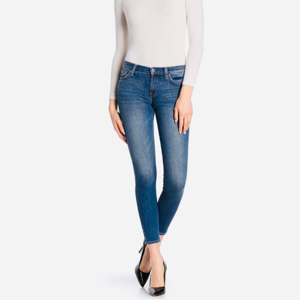 ❤️ 7 for all Mankind dark wash skinny jeans Size 26